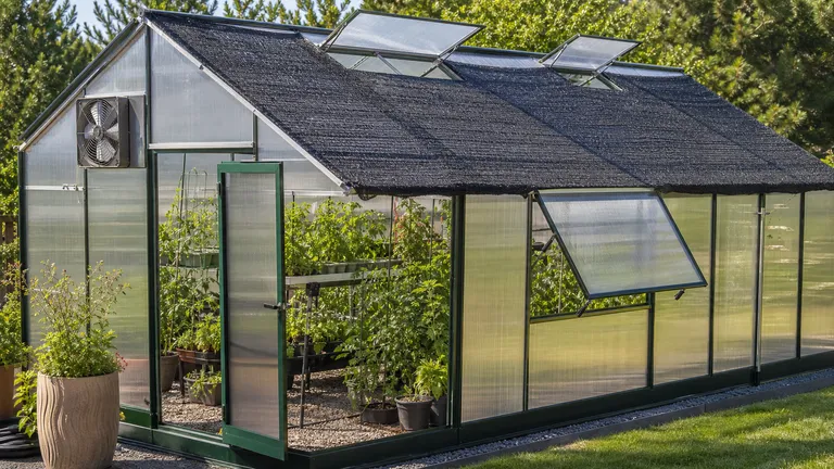 Diagram of shade cloth and greenhouse ventilation working together.